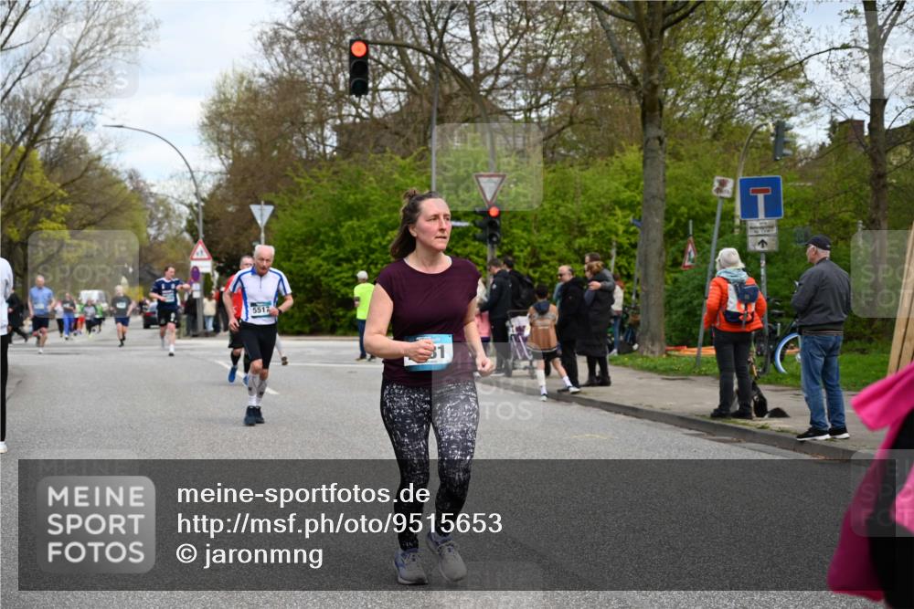 12.04.2026 - 45. Internationalen Wilhelmsburger Insellauf J. Mangold http://msf.ph/oto/9515653 12.04.2026 13:15:42 Ziel 3770, 2617, 5453, 4942, 4964, 5675, 4616, 4880, 2832, 3803, 3801, 3250, 5008, 2853, 3280, 3244, 5292, 4861, 2032, 4731, 2884, 3850, 4053, 5686, 4814, 4491, 4814, 4491, 2681, 5839, 5582, 5666, 3993, 5517, 3710, 3709, 4132, 2849, 4808, 5261, 3220, 4502 meine-sportfotos.de