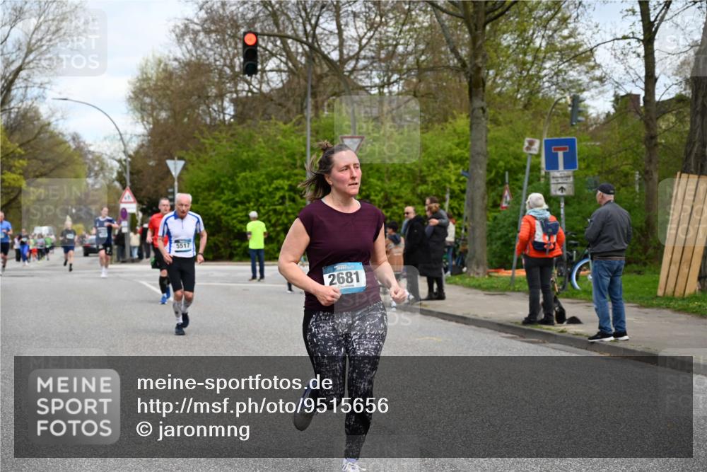 12.04.2026 - 45. Internationalen Wilhelmsburger Insellauf J. Mangold http://msf.ph/oto/9515656 12.04.2026 13:15:42 Ziel 3770, 2617, 5453, 4942, 4964, 5675, 4616, 4880, 2832, 3803, 3801, 3250, 5008, 2853, 3280, 3244, 5292, 4861, 2032, 4731, 2884, 3850, 4053, 5686, 4814, 4491, 4814, 4491, 2681, 5839, 5582, 5666, 3993, 5517, 3710, 3709, 4132, 2849, 4808, 5261, 3220, 4502 meine-sportfotos.de
