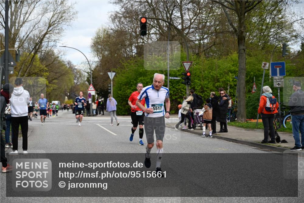 12.04.2026 - 45. Internationalen Wilhelmsburger Insellauf J. Mangold http://msf.ph/oto/9515661 12.04.2026 13:15:44 Ziel 3770, 2617, 5453, 4942, 4964, 5675, 4616, 4880, 2832, 3803, 3801, 3250, 5008, 2853, 3280, 3244, 5292, 4861, 2032, 4731, 2884, 3850, 4053, 5686, 4814, 4491, 2681, 5839, 5582, 5666, 3993, 5517, 3710, 3709, 4132, 2849, 4808, 5261, 3220, 4502, 3897 meine-sportfotos.de