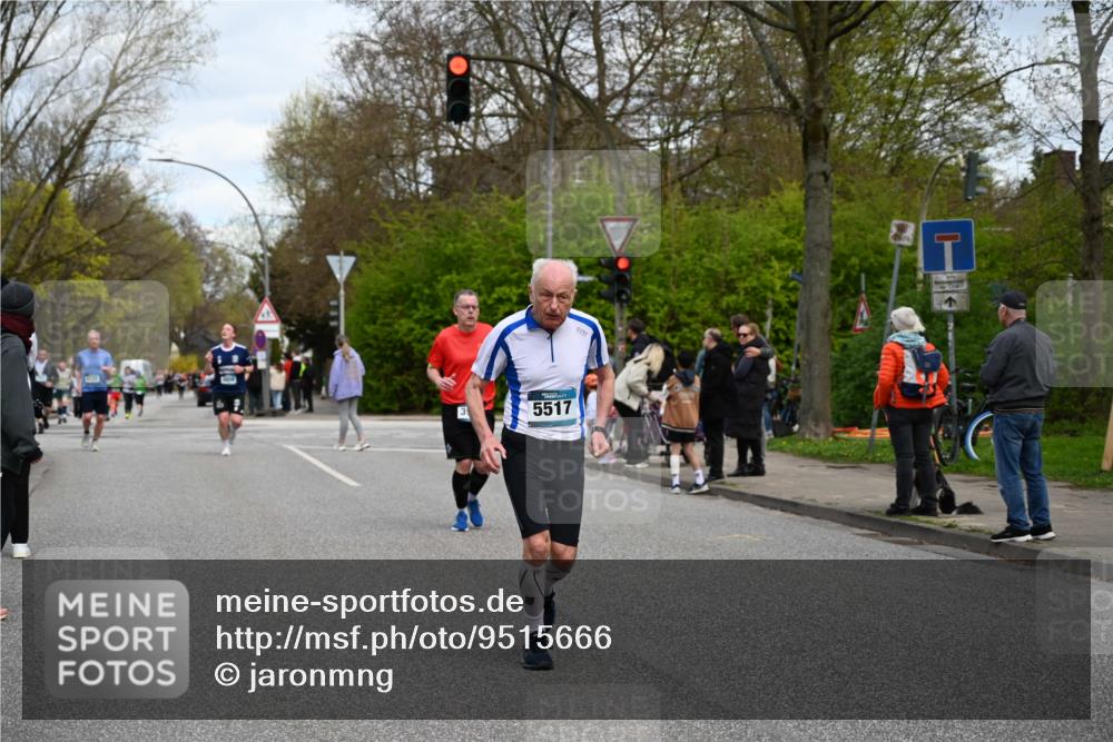 12.04.2026 - 45. Internationalen Wilhelmsburger Insellauf J. Mangold http://msf.ph/oto/9515666 12.04.2026 13:15:45 Ziel 3770, 2617, 5453, 4942, 4964, 5675, 4616, 4880, 2832, 3803, 3801, 3250, 5008, 2853, 3280, 3244, 5292, 4861, 2032, 4731, 2884, 3850, 4053, 5686, 4814, 4491, 2681, 5839, 5582, 5666, 3993, 5517, 3710, 3709, 4132, 2849, 4808, 5261, 3220, 4502, 3897 meine-sportfotos.de