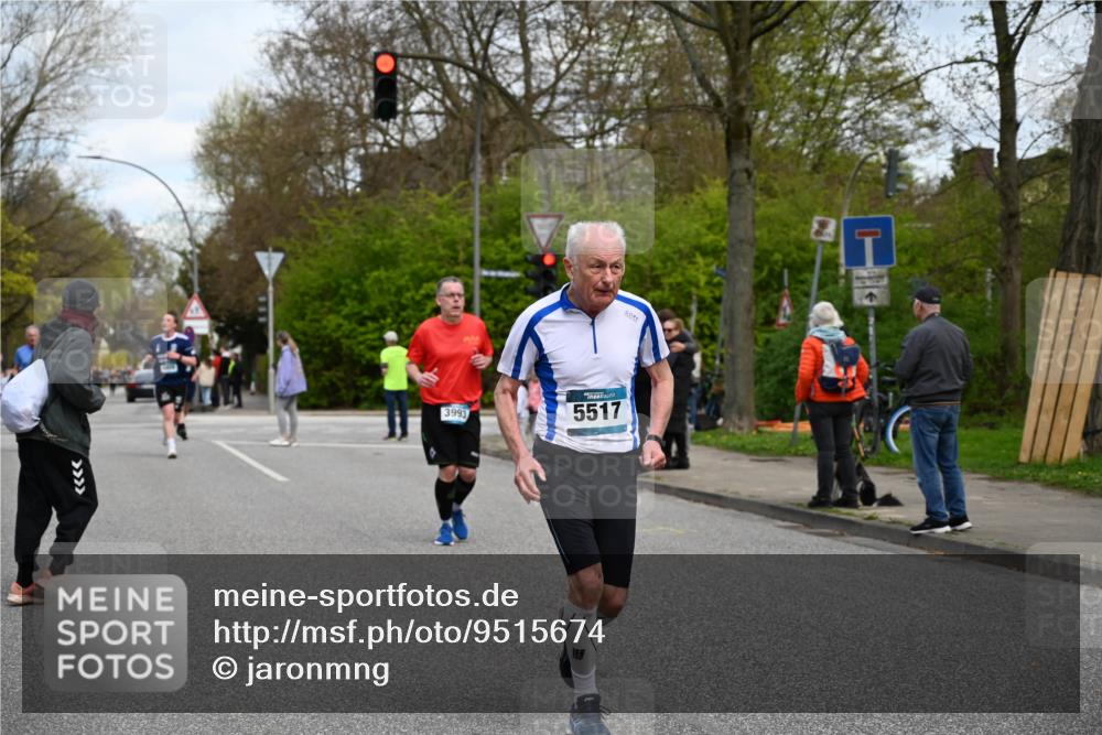 12.04.2026 - 45. Internationalen Wilhelmsburger Insellauf J. Mangold http://msf.ph/oto/9515674 12.04.2026 13:15:45 Ziel 3770, 2617, 5453, 4942, 4964, 5675, 4616, 4880, 2832, 3803, 3801, 3250, 5008, 2853, 3280, 3244, 5292, 4861, 2032, 4731, 2884, 3850, 4053, 5686, 4814, 4491, 2681, 5839, 5582, 5666, 3993, 5517, 3710, 3709, 4132, 2849, 4808, 5261, 3220, 4502, 3897 meine-sportfotos.de