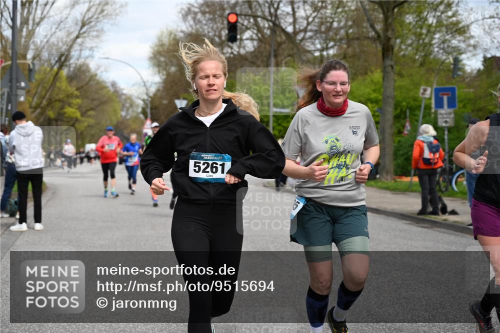 12.04.2026 - 45. Internationalen Wilhelmsburger Insellauf J. Mangold http://msf.ph/oto/9515694 12.04.2026 13:16:06 Ziel 4814, 4491, 2681, 5839, 5582, 5666, 3993, 5517, 3710, 3709, 4132, 2849, 4808, 5261, 3220, 4502, 3897, 3245, 4849, 3195, 5275, 5269, 4820, 4926, 3656, 4312, 5404, 3704 meine-sportfotos.de