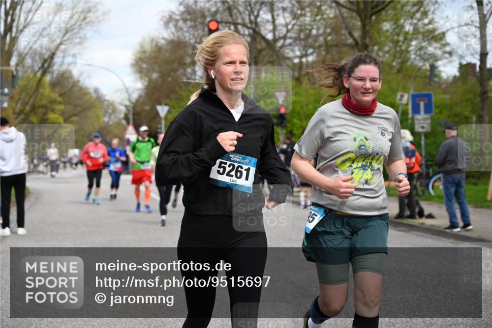 12.04.2026 - 45. Internationalen Wilhelmsburger Insellauf J. Mangold http://msf.ph/oto/9515697 12.04.2026 13:16:06 Ziel 4814, 4491, 2681, 5839, 5582, 5666, 3993, 5517, 3710, 3709, 4132, 2849, 4808, 5261, 3220, 4502, 3897, 3245, 4849, 3195, 5275, 5269, 4820, 4926, 3656, 4312, 5404, 3704 meine-sportfotos.de