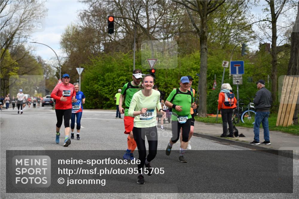 12.04.2026 - 45. Internationalen Wilhelmsburger Insellauf J. Mangold http://msf.ph/oto/9515705 12.04.2026 13:16:09 Ziel 2681, 5839, 5582, 5666, 3993, 5517, 3710, 3709, 4132, 2849, 4808, 5261, 3220, 4502, 3897, 3245, 4849, 3195, 5275, 5269, 4820, 4926, 3656, 4312, 4312, 5404, 3704, 3846 meine-sportfotos.de