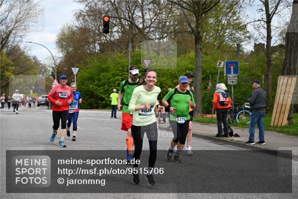 12.04.2026 - 45. Internationalen Wilhelmsburger Insellauf J. Mangold http://msf.ph/oto/9515706 12.04.2026 13:16:09 Ziel 2681, 5839, 5582, 5666, 3993, 5517, 3710, 3709, 4132, 2849, 4808, 5261, 3220, 4502, 3897, 3245, 4849, 3195, 5275, 5269, 4820, 4926, 3656, 4312, 4312, 5404, 3704, 3846 meine-sportfotos.de