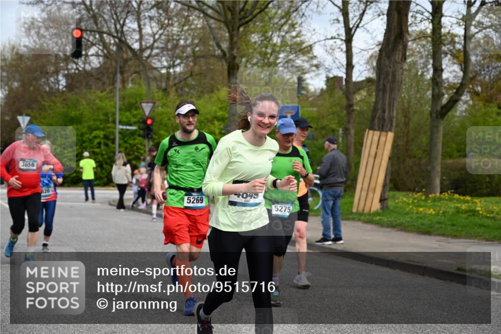 12.04.2026 - 45. Internationalen Wilhelmsburger Insellauf J. Mangold http://msf.ph/oto/9515716 12.04.2026 13:16:10 Ziel 2681, 5839, 5582, 5666, 3993, 5517, 3710, 3709, 4132, 2849, 4808, 5261, 3220, 4502, 3897, 3245, 4849, 3245, 4849, 3195, 5275, 5269, 4820, 4926, 3656, 4312, 5404, 3704, 3846, 2316 meine-sportfotos.de
