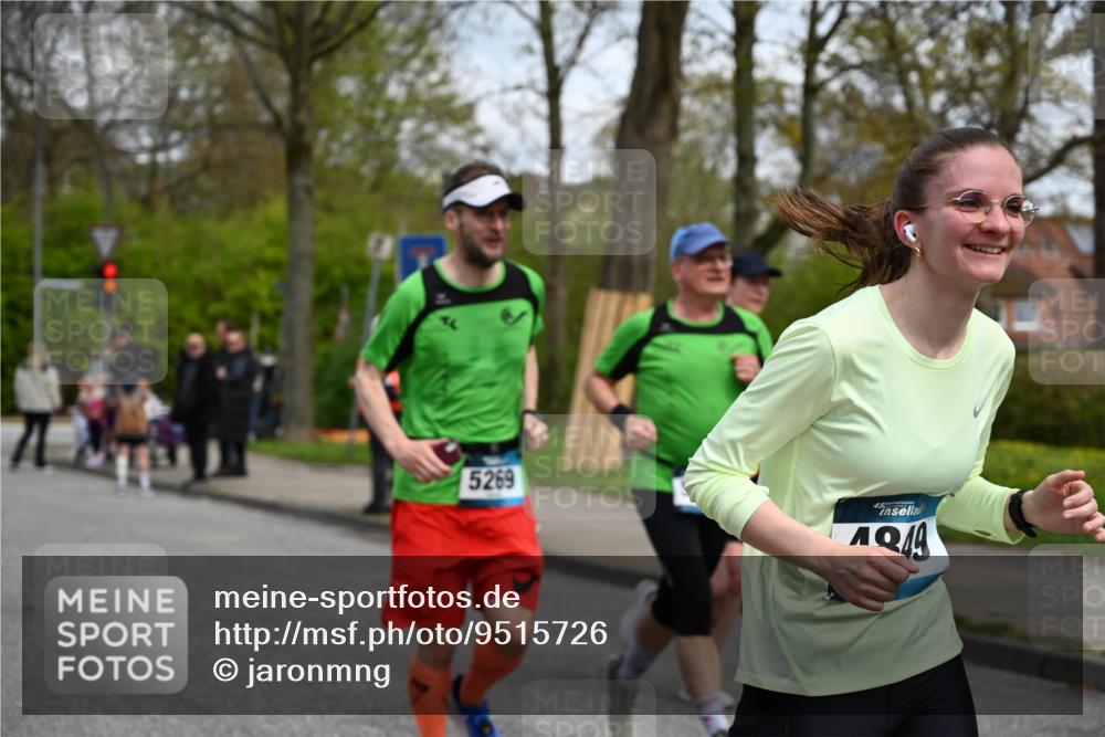 12.04.2026 - 45. Internationalen Wilhelmsburger Insellauf J. Mangold http://msf.ph/oto/9515726 12.04.2026 13:16:11 Ziel 2681, 5839, 5582, 5666, 3993, 5517, 3710, 3709, 4132, 2849, 4808, 5261, 3220, 4502, 3897, 3245, 4849, 3195, 5275, 5269, 4820, 4926, 3656, 4312, 5404, 3704, 3846, 2316 meine-sportfotos.de
