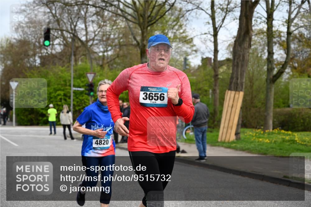12.04.2026 - 45. Internationalen Wilhelmsburger Insellauf J. Mangold http://msf.ph/oto/9515732 12.04.2026 13:16:13 Ziel 5666, 3993, 5517, 3710, 3709, 4132, 2849, 4808, 5261, 3220, 4502, 3897, 3245, 4849, 3195, 5275, 5269, 5275, 5269, 4820, 4926, 3656, 4312, 5404, 3704, 3846, 2316 meine-sportfotos.de