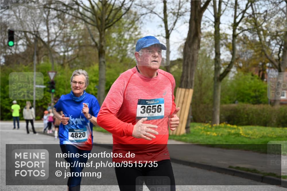 12.04.2026 - 45. Internationalen Wilhelmsburger Insellauf J. Mangold http://msf.ph/oto/9515735 12.04.2026 13:16:13 Ziel 5666, 3993, 5517, 3710, 3709, 4132, 2849, 4808, 5261, 3220, 4502, 3897, 3245, 4849, 3195, 5275, 5269, 5275, 5269, 4820, 4926, 3656, 4312, 5404, 3704, 3846, 2316 meine-sportfotos.de