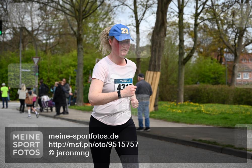12.04.2026 - 45. Internationalen Wilhelmsburger Insellauf J. Mangold http://msf.ph/oto/9515757 12.04.2026 13:16:22 Ziel 4132, 2849, 4808, 5261, 3220, 4502, 3897, 3245, 4849, 3195, 5275, 5269, 4820, 4926, 3656, 4312, 5404, 3704, 3846, 2316, 2316, 5487, 3040, 4752 meine-sportfotos.de