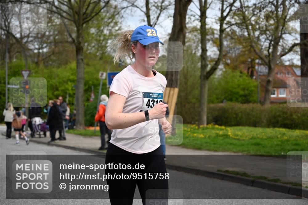 12.04.2026 - 45. Internationalen Wilhelmsburger Insellauf J. Mangold http://msf.ph/oto/9515758 12.04.2026 13:16:22 Ziel 4132, 2849, 4808, 5261, 3220, 4502, 3897, 3245, 4849, 3195, 5275, 5269, 4820, 4926, 3656, 4312, 5404, 3704, 3846, 2316, 2316, 5487, 3040, 4752 meine-sportfotos.de