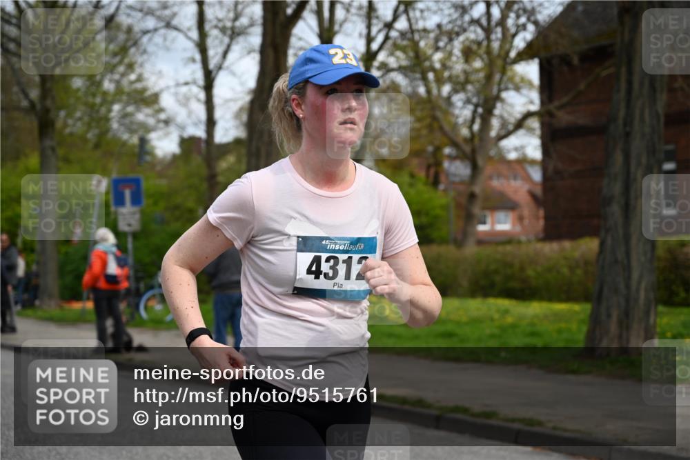 12.04.2026 - 45. Internationalen Wilhelmsburger Insellauf J. Mangold http://msf.ph/oto/9515761 12.04.2026 13:16:22 Ziel 4132, 2849, 4808, 5261, 3220, 4502, 3897, 3245, 4849, 3195, 5275, 5269, 4820, 4926, 3656, 4312, 5404, 3704, 3846, 2316, 2316, 5487, 3040, 4752 meine-sportfotos.de