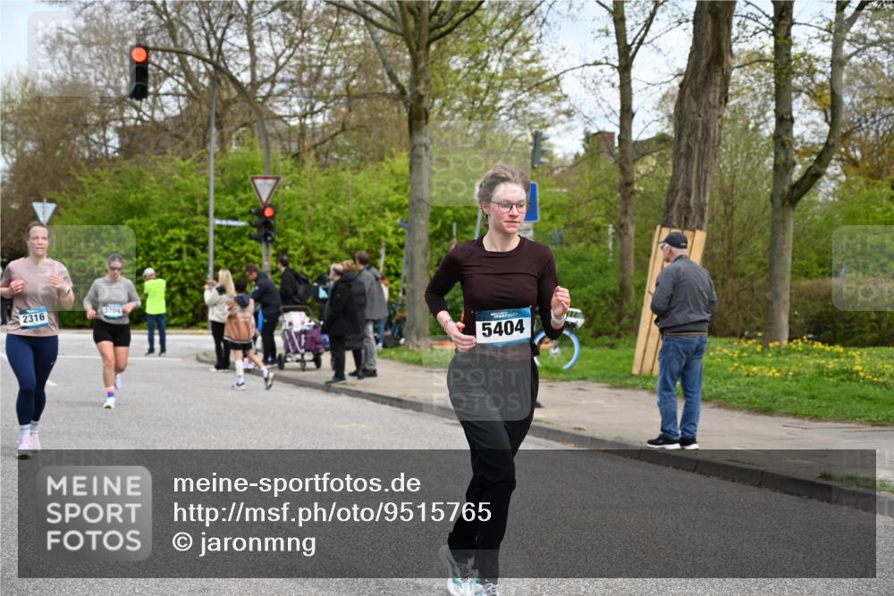 12.04.2026 - 45. Internationalen Wilhelmsburger Insellauf J. Mangold http://msf.ph/oto/9515765 12.04.2026 13:16:27 Ziel 2849, 4808, 5261, 3220, 4502, 3897, 3245, 4849, 3195, 5275, 5269, 4820, 4926, 3656, 4312, 5404, 3704, 3846, 2316, 5487, 3040, 4752, 3886, 3097, 2942, 3575 meine-sportfotos.de