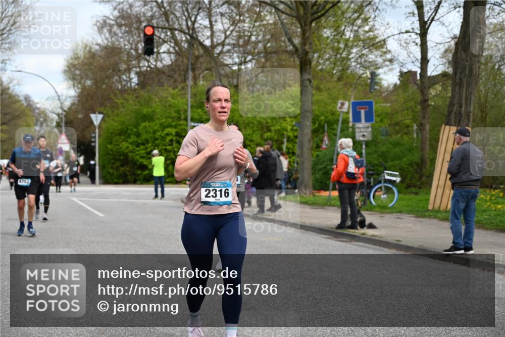 12.04.2026 - 45. Internationalen Wilhelmsburger Insellauf J. Mangold http://msf.ph/oto/9515786 12.04.2026 13:16:29 Ziel 5261, 3220, 4502, 3897, 3245, 4849, 3195, 5275, 5269, 4820, 4926, 3656, 4312, 5404, 3704, 3846, 2316, 5487, 3040, 4752, 3886, 3097, 2942, 3575 meine-sportfotos.de