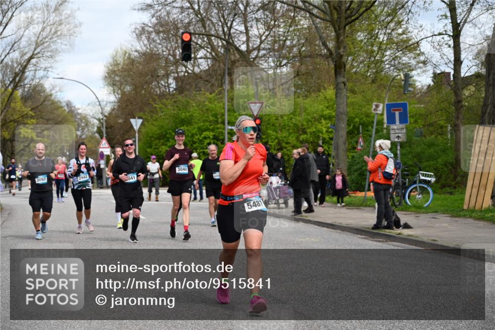 12.04.2026 - 45. Internationalen Wilhelmsburger Insellauf J. Mangold http://msf.ph/oto/9515841 12.04.2026 13:16:40 Ziel 3656, 4312, 5404, 3704, 3846, 2316, 5487, 3040, 4752, 3886, 3097, 2942, 3575, 2670, 3061, 3281, 4315, 4867, 4868, 4130, 4129, 2609, 2610 meine-sportfotos.de