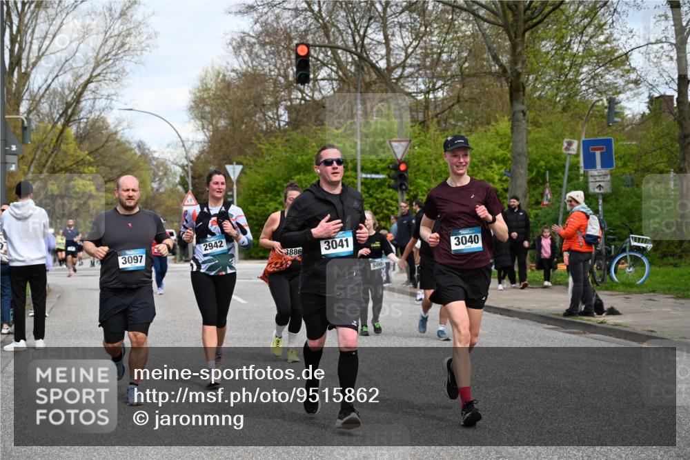12.04.2026 - 45. Internationalen Wilhelmsburger Insellauf J. Mangold http://msf.ph/oto/9515862 12.04.2026 13:16:43 Ziel 3656, 4312, 5404, 3704, 3846, 2316, 5487, 3040, 3040, 4752, 3886, 3097, 2942, 3575, 2670, 3061, 3281, 4315, 4867, 4868, 4130, 4129, 2609, 2610, 2571, 5001, 5532, 4392 meine-sportfotos.de