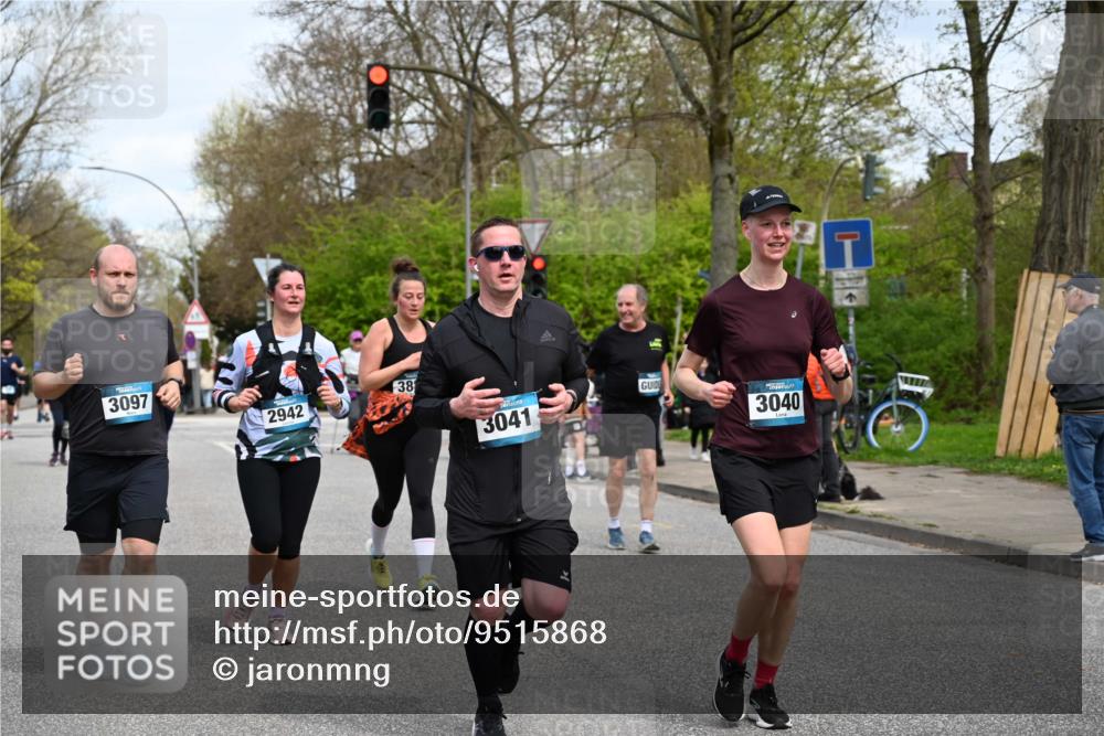 12.04.2026 - 45. Internationalen Wilhelmsburger Insellauf J. Mangold http://msf.ph/oto/9515868 12.04.2026 13:16:43 Ziel 3656, 4312, 5404, 3704, 3846, 2316, 5487, 3040, 3040, 4752, 3886, 3097, 2942, 3575, 2670, 3061, 3281, 4315, 4867, 4868, 4130, 4129, 2609, 2610, 2571, 5001, 5532, 4392 meine-sportfotos.de