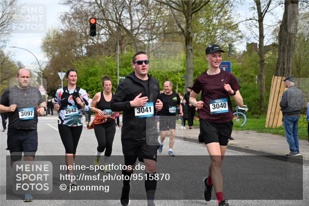 12.04.2026 - 45. Internationalen Wilhelmsburger Insellauf J. Mangold http://msf.ph/oto/9515870 12.04.2026 13:16:43 Ziel 3656, 4312, 5404, 3704, 3846, 2316, 5487, 3040, 3040, 4752, 3886, 3097, 2942, 3575, 2670, 3061, 3281, 4315, 4867, 4868, 4130, 4129, 2609, 2610, 2571, 5001, 5532, 4392 meine-sportfotos.de