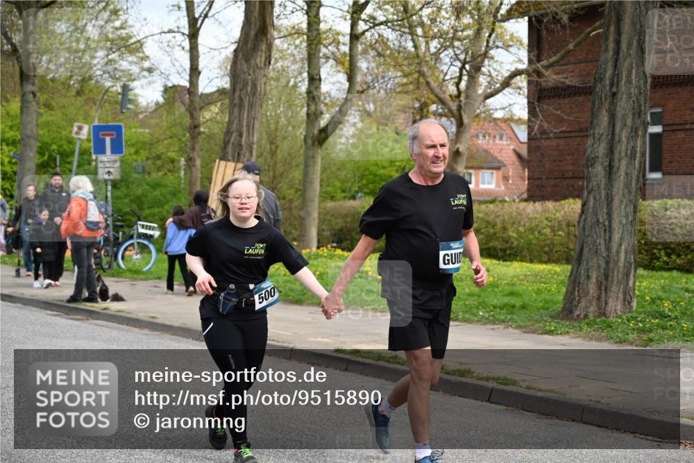 12.04.2026 - 45. Internationalen Wilhelmsburger Insellauf J. Mangold http://msf.ph/oto/9515890 12.04.2026 13:16:47 Ziel 5404, 3704, 3846, 2316, 5487, 3040, 4752, 3886, 3886, 3097, 2942, 3575, 2670, 3061, 3281, 3281, 4315, 4867, 4868, 4130, 4129, 2609, 2610, 2571, 5001, 5532, 4392, 4642 meine-sportfotos.de