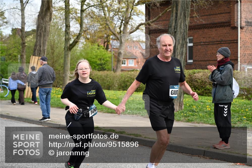 12.04.2026 - 45. Internationalen Wilhelmsburger Insellauf J. Mangold http://msf.ph/oto/9515896 12.04.2026 13:16:48 Ziel 5404, 3704, 3846, 2316, 5487, 3040, 4752, 3886, 3097, 2942, 3097, 2942, 3575, 2670, 3061, 3281, 4315, 4315, 4867, 4868, 4130, 4129, 2609, 2610, 2571, 5001, 5532, 4392, 4642, 4957 meine-sportfotos.de