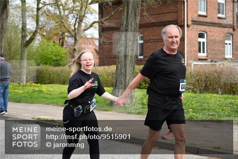 12.04.2026 - 45. Internationalen Wilhelmsburger Insellauf J. Mangold http://msf.ph/oto/9515901 12.04.2026 13:16:48 Ziel 5404, 3704, 3846, 2316, 5487, 3040, 4752, 3886, 3097, 2942, 3097, 2942, 3575, 2670, 3061, 3281, 4315, 4315, 4867, 4868, 4130, 4129, 2609, 2610, 2571, 5001, 5532, 4392, 4642, 4957 meine-sportfotos.de