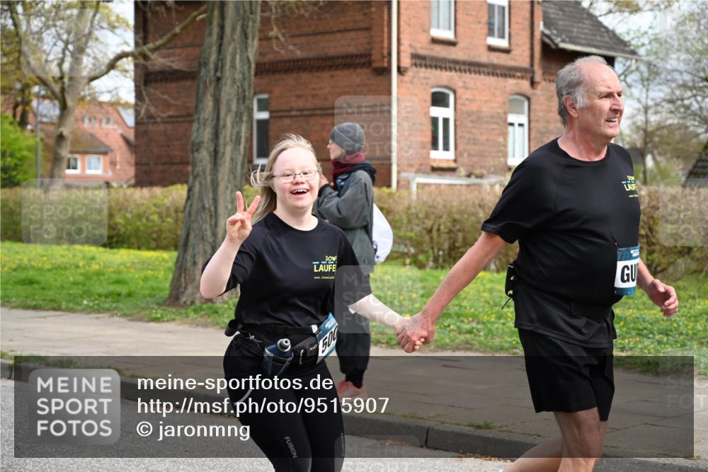 12.04.2026 - 45. Internationalen Wilhelmsburger Insellauf J. Mangold http://msf.ph/oto/9515907 12.04.2026 13:16:48 Ziel 5404, 3704, 3846, 2316, 5487, 3040, 4752, 3886, 3097, 2942, 3097, 2942, 3575, 2670, 3061, 3281, 4315, 4315, 4867, 4868, 4130, 4129, 2609, 2610, 2571, 5001, 5532, 4392, 4642, 4957 meine-sportfotos.de