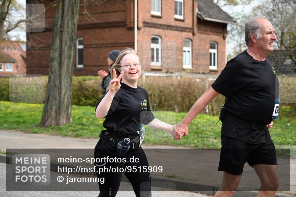 12.04.2026 - 45. Internationalen Wilhelmsburger Insellauf J. Mangold http://msf.ph/oto/9515909 12.04.2026 13:16:49 Ziel 5404, 3704, 3846, 2316, 5487, 3040, 4752, 3886, 3097, 2942, 3575, 2670, 3061, 3281, 4315, 4867, 4867, 4868, 4130, 4129, 2609, 2610, 2571, 5001, 5532, 4392, 4642, 4957, 3900 meine-sportfotos.de