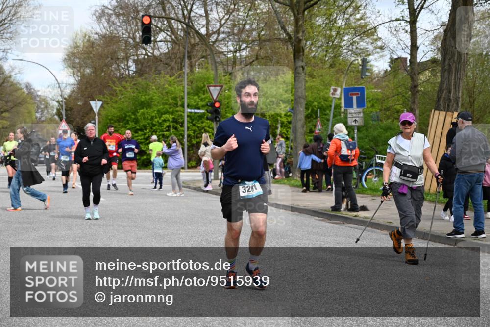12.04.2026 - 45. Internationalen Wilhelmsburger Insellauf J. Mangold http://msf.ph/oto/9515939 12.04.2026 13:16:54 Ziel 3846, 2316, 5487, 3040, 4752, 3886, 3097, 2942, 3575, 2670, 3061, 3281, 4315, 4867, 4868, 4130, 4129, 2609, 2610, 2571, 5001, 5001, 5532, 4392, 4642, 4957, 3900, 5759, 2030, 3199, 3453 meine-sportfotos.de