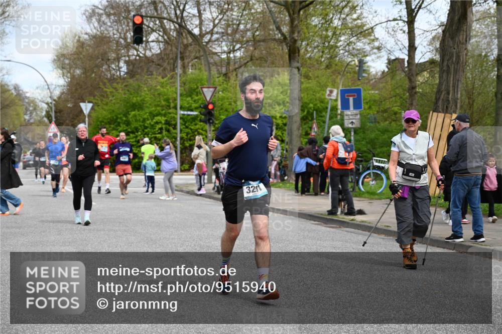 12.04.2026 - 45. Internationalen Wilhelmsburger Insellauf J. Mangold http://msf.ph/oto/9515940 12.04.2026 13:16:54 Ziel 3846, 2316, 5487, 3040, 4752, 3886, 3097, 2942, 3575, 2670, 3061, 3281, 4315, 4867, 4868, 4130, 4129, 2609, 2610, 2571, 5001, 5001, 5532, 4392, 4642, 4957, 3900, 5759, 2030, 3199, 3453 meine-sportfotos.de
