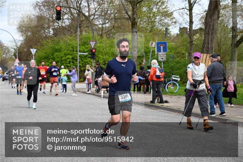 12.04.2026 - 45. Internationalen Wilhelmsburger Insellauf J. Mangold http://msf.ph/oto/9515942 12.04.2026 13:16:54 Ziel 3846, 2316, 5487, 3040, 4752, 3886, 3097, 2942, 3575, 2670, 3061, 3281, 4315, 4867, 4868, 4130, 4129, 2609, 2610, 2571, 5001, 5001, 5532, 4392, 4642, 4957, 3900, 5759, 2030, 3199, 3453 meine-sportfotos.de