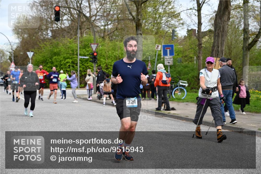12.04.2026 - 45. Internationalen Wilhelmsburger Insellauf J. Mangold http://msf.ph/oto/9515943 12.04.2026 13:16:54 Ziel 3846, 2316, 5487, 3040, 4752, 3886, 3097, 2942, 3575, 2670, 3061, 3281, 4315, 4867, 4868, 4130, 4129, 2609, 2610, 2571, 5001, 5001, 5532, 4392, 4642, 4957, 3900, 5759, 2030, 3199, 3453 meine-sportfotos.de
