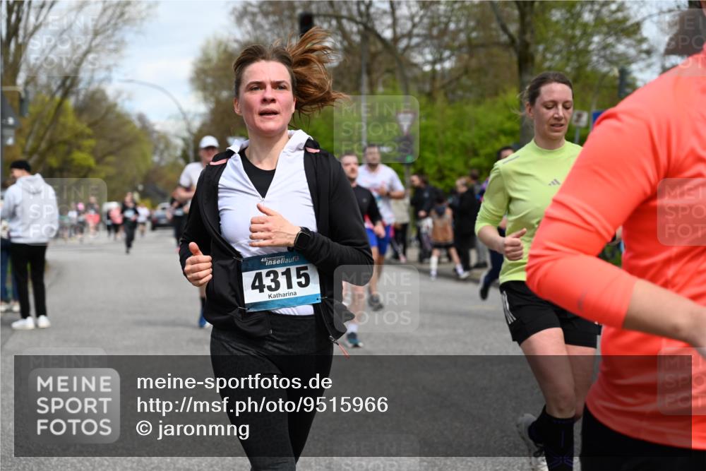 12.04.2026 - 45. Internationalen Wilhelmsburger Insellauf J. Mangold http://msf.ph/oto/9515966 12.04.2026 13:17:02 Ziel 5487, 3040, 4752, 3886, 3097, 2942, 3575, 2670, 3061, 3281, 4315, 4867, 4868, 4868, 4130, 4129, 2609, 2610, 2571, 5001, 5532, 4392, 4642, 4957, 3900, 5759, 2030, 3199, 3453, 3455, 4194, 5717, 4804, 3604 meine-sportfotos.de