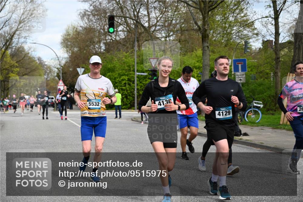 12.04.2026 - 45. Internationalen Wilhelmsburger Insellauf J. Mangold http://msf.ph/oto/9515975 12.04.2026 13:17:04 Ziel 5487, 3040, 4752, 3886, 3097, 2942, 3575, 2670, 3061, 3281, 4315, 4867, 4868, 4130, 4129, 2609, 2610, 4129, 2609, 2610, 2571, 5001, 5532, 4392, 4642, 4957, 3900, 5759, 2030, 3199, 3453, 3455, 4194, 5717, 4804, 3604, 2125 meine-sportfotos.de