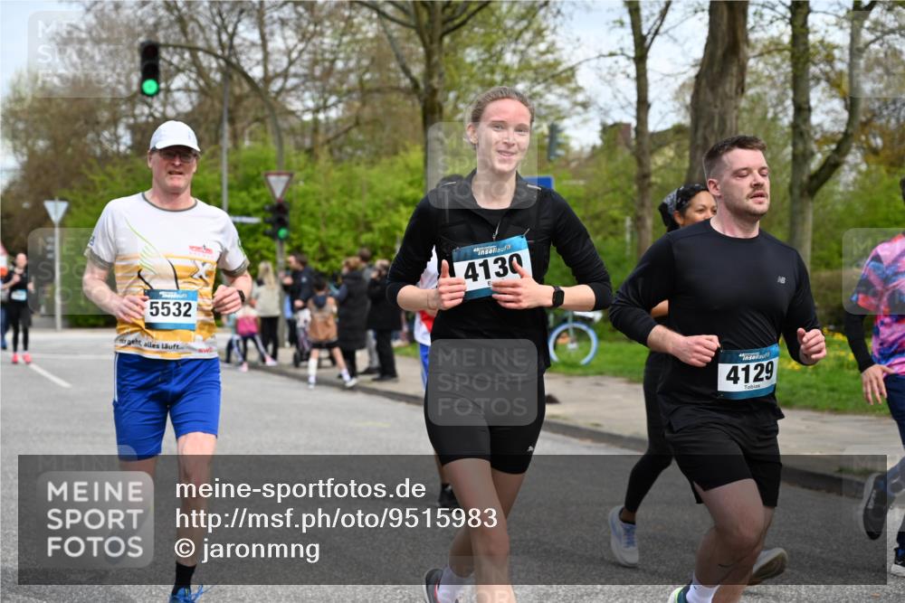 12.04.2026 - 45. Internationalen Wilhelmsburger Insellauf J. Mangold http://msf.ph/oto/9515983 12.04.2026 13:17:04 Ziel 5487, 3040, 4752, 3886, 3097, 2942, 3575, 2670, 3061, 3281, 4315, 4867, 4868, 4130, 4129, 2609, 2610, 4129, 2609, 2610, 2571, 5001, 5532, 4392, 4642, 4957, 3900, 5759, 2030, 3199, 3453, 3455, 4194, 5717, 4804, 3604, 2125 meine-sportfotos.de
