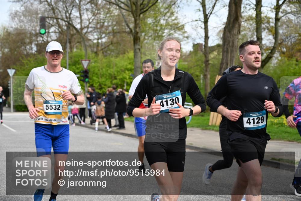 12.04.2026 - 45. Internationalen Wilhelmsburger Insellauf J. Mangold http://msf.ph/oto/9515984 12.04.2026 13:17:04 Ziel 5487, 3040, 4752, 3886, 3097, 2942, 3575, 2670, 3061, 3281, 4315, 4867, 4868, 4130, 4129, 2609, 2610, 4129, 2609, 2610, 2571, 5001, 5532, 4392, 4642, 4957, 3900, 5759, 2030, 3199, 3453, 3455, 4194, 5717, 4804, 3604, 2125 meine-sportfotos.de