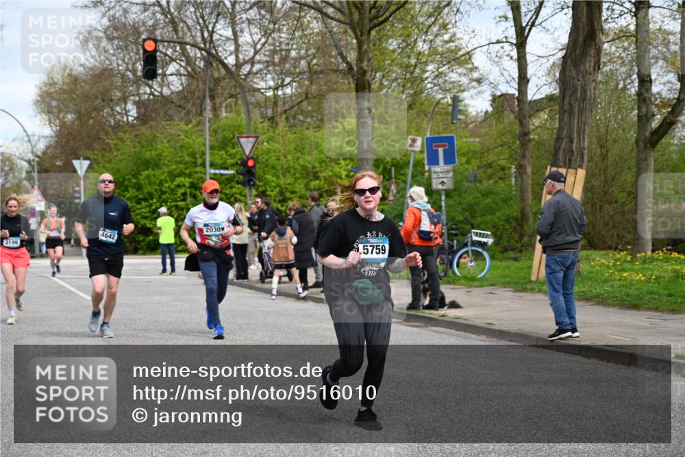 12.04.2026 - 45. Internationalen Wilhelmsburger Insellauf J. Mangold http://msf.ph/oto/9516010 12.04.2026 13:17:13 Ziel 3097, 2942, 3575, 2670, 3061, 3281, 4315, 4867, 4868, 4130, 4129, 2609, 2610, 2571, 5001, 5532, 4392, 4642, 4957, 3900, 3900, 5759, 2030, 3199, 3453, 3455, 4194, 5717, 4804, 4804, 3604, 2125, 2520, 5204, 3272, 4690, 3252, 4697, 2903 meine-sportfotos.de