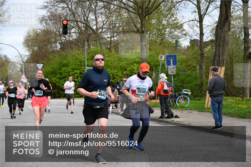 12.04.2026 - 45. Internationalen Wilhelmsburger Insellauf J. Mangold http://msf.ph/oto/9516024 12.04.2026 13:17:15 Ziel 3575, 2670, 3061, 3281, 4315, 4867, 4868, 4130, 4129, 2609, 2610, 2571, 5001, 5532, 4392, 4642, 4957, 3900, 5759, 5759, 2030, 3199, 3453, 3455, 4194, 5717, 4804, 3604, 2125, 2520, 5204, 3272, 4690, 3252, 4697, 2903, 4104 meine-sportfotos.de