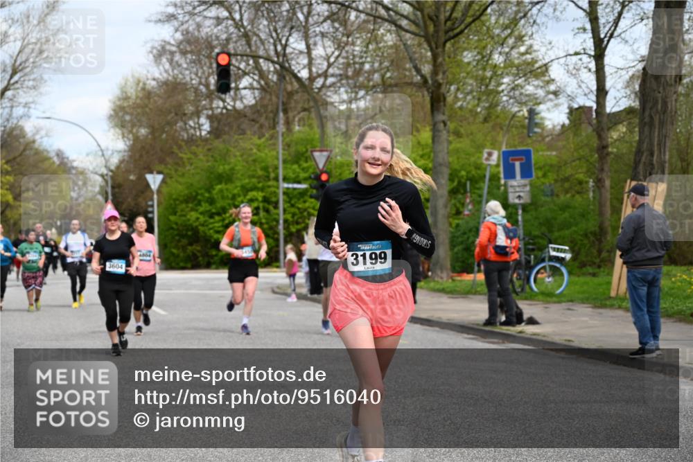 12.04.2026 - 45. Internationalen Wilhelmsburger Insellauf J. Mangold http://msf.ph/oto/9516040 12.04.2026 13:17:17 Ziel 2670, 3061, 3281, 4315, 4867, 4868, 4130, 4129, 2609, 2610, 2571, 5001, 5532, 4392, 4642, 4957, 3900, 5759, 2030, 3199, 3453, 3455, 4194, 5717, 4804, 3604, 2125, 2520, 5204, 3272, 4690, 3252, 4697, 2903, 4104, 5465, 4998 meine-sportfotos.de