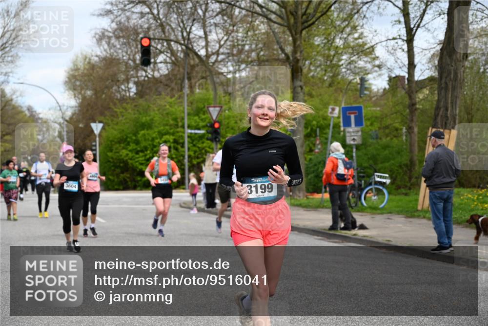 12.04.2026 - 45. Internationalen Wilhelmsburger Insellauf J. Mangold http://msf.ph/oto/9516041 12.04.2026 13:17:17 Ziel 2670, 3061, 3281, 4315, 4867, 4868, 4130, 4129, 2609, 2610, 2571, 5001, 5532, 4392, 4642, 4957, 3900, 5759, 2030, 3199, 3453, 3455, 4194, 5717, 4804, 3604, 2125, 2520, 5204, 3272, 4690, 3252, 4697, 2903, 4104, 5465, 4998 meine-sportfotos.de