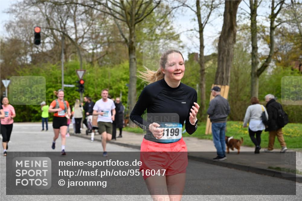 12.04.2026 - 45. Internationalen Wilhelmsburger Insellauf J. Mangold http://msf.ph/oto/9516047 12.04.2026 13:17:18 Ziel 2670, 3061, 3281, 4315, 4867, 4868, 4130, 4129, 2609, 2610, 2571, 5001, 5532, 4392, 4642, 4957, 3900, 5759, 2030, 3199, 3453, 2030, 3199, 3453, 3455, 4194, 5717, 4804, 3604, 2125, 2520, 5204, 3272, 4690, 3252, 4697, 2903, 4104, 5465, 4998, 5332 meine-sportfotos.de