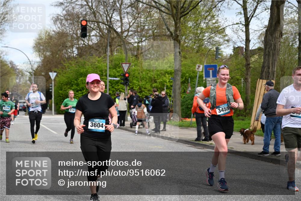 12.04.2026 - 45. Internationalen Wilhelmsburger Insellauf J. Mangold http://msf.ph/oto/9516062 12.04.2026 13:17:20 Ziel 2670, 3061, 3281, 4315, 4867, 4868, 4130, 4129, 2609, 2610, 2571, 5001, 5532, 4392, 4642, 4957, 3900, 5759, 2030, 3199, 3453, 3455, 4194, 5717, 4804, 3604, 2125, 2520, 2520, 5204, 3272, 4690, 3252, 4697, 2903, 4104, 5465, 4998, 5332 meine-sportfotos.de