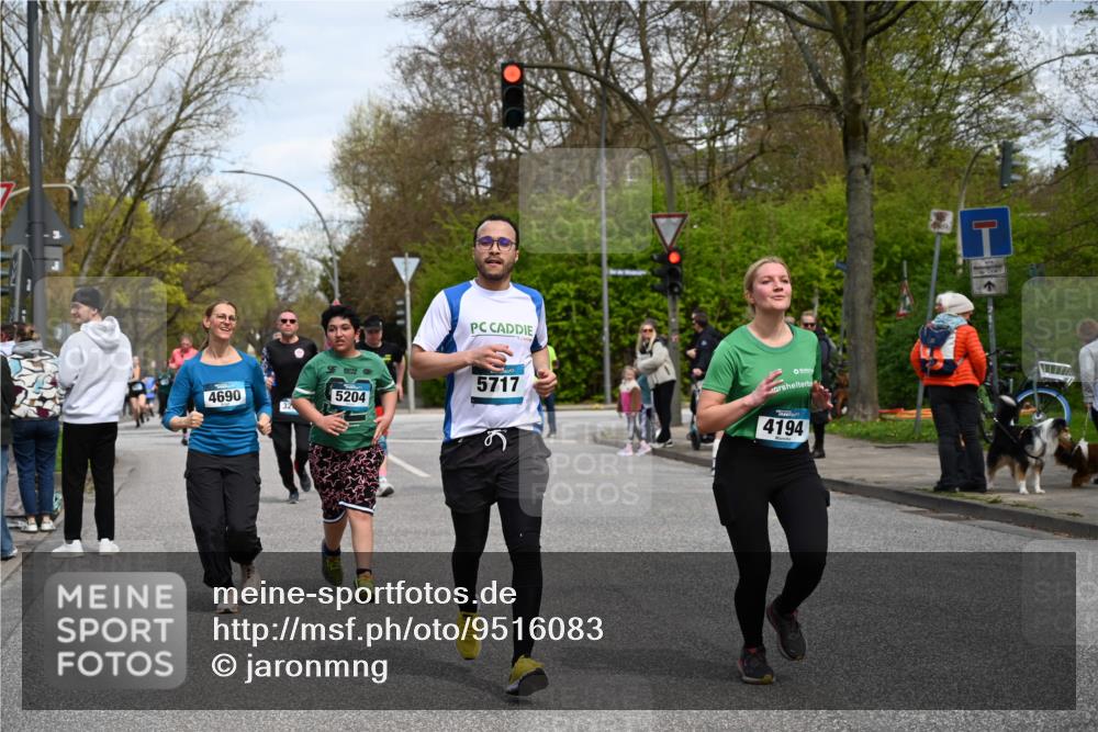 12.04.2026 - 45. Internationalen Wilhelmsburger Insellauf J. Mangold http://msf.ph/oto/9516083 12.04.2026 13:17:23 Ziel 3281, 4315, 4867, 4868, 4130, 4129, 2609, 2610, 2571, 5001, 5532, 4392, 4642, 4957, 3900, 5759, 2030, 3199, 3453, 3455, 4194, 4194, 5717, 4804, 3604, 2125, 2520, 5204, 3272, 4690, 3252, 4697, 3252, 4697, 2903, 4104, 5465, 4998, 5332, 4203, 4202, 5836, 2759 meine-sportfotos.de