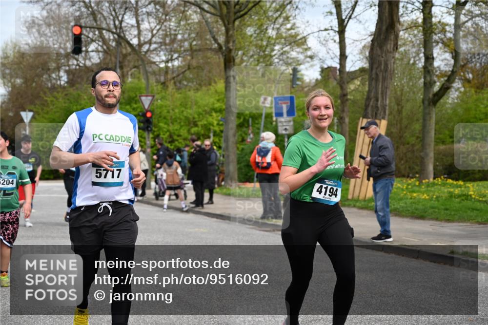 12.04.2026 - 45. Internationalen Wilhelmsburger Insellauf J. Mangold http://msf.ph/oto/9516092 12.04.2026 13:17:24 Ziel 3281, 4315, 4867, 4868, 4130, 4129, 2609, 2610, 2571, 5001, 5532, 4392, 4642, 4957, 3900, 5759, 2030, 3199, 3453, 3455, 4194, 5717, 5717, 4804, 3604, 2125, 2520, 5204, 3272, 4690, 3252, 4697, 2903, 4104, 5465, 4998, 5332, 4203, 4202, 5836, 2759 meine-sportfotos.de