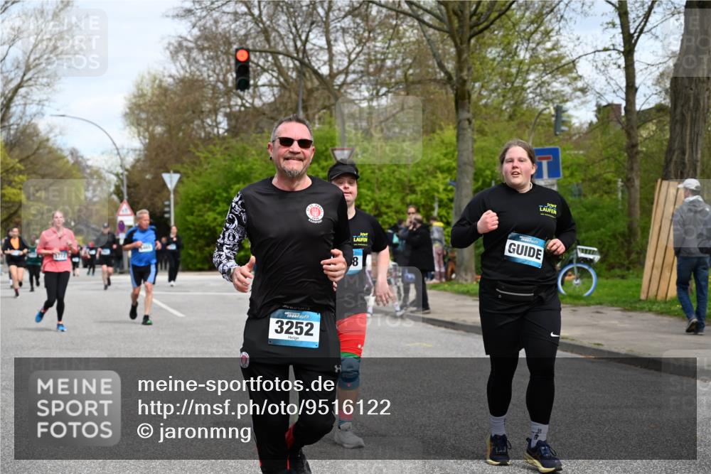 12.04.2026 - 45. Internationalen Wilhelmsburger Insellauf J. Mangold http://msf.ph/oto/9516122 12.04.2026 13:17:28 Ziel 4130, 4129, 2609, 2610, 2571, 5001, 5532, 4392, 4642, 4957, 3900, 5759, 2030, 3199, 3453, 3455, 4194, 5717, 4804, 3604, 2125, 2125, 2520, 5204, 3272, 4690, 3252, 4697, 2903, 4104, 5465, 4998, 5465, 4998, 5332, 4203, 4202, 5836, 2759, 4487, 2833 meine-sportfotos.de