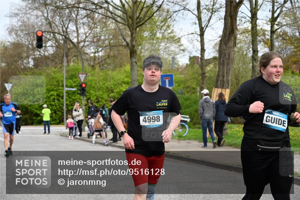12.04.2026 - 45. Internationalen Wilhelmsburger Insellauf J. Mangold http://msf.ph/oto/9516128 12.04.2026 13:17:30 Ziel 2571, 5001, 5532, 4392, 4642, 4957, 3900, 5759, 2030, 3199, 3453, 3455, 4194, 5717, 4804, 3604, 2125, 2520, 5204, 3272, 4690, 3252, 4697, 2903, 4104, 5465, 4998, 5332, 5332, 4203, 4202, 5836, 2759, 4487, 2833, 3879 meine-sportfotos.de
