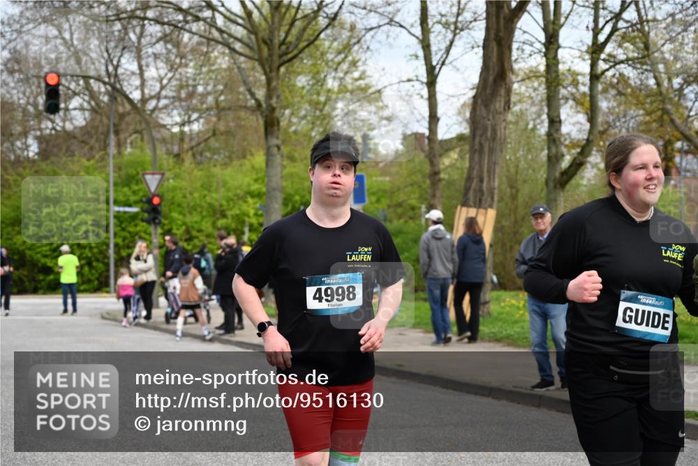 12.04.2026 - 45. Internationalen Wilhelmsburger Insellauf J. Mangold http://msf.ph/oto/9516130 12.04.2026 13:17:30 Ziel 2571, 5001, 5532, 4392, 4642, 4957, 3900, 5759, 2030, 3199, 3453, 3455, 4194, 5717, 4804, 3604, 2125, 2520, 5204, 3272, 4690, 3252, 4697, 2903, 4104, 5465, 4998, 5332, 5332, 4203, 4202, 5836, 2759, 4487, 2833, 3879 meine-sportfotos.de