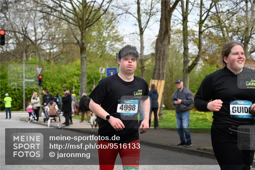 12.04.2026 - 45. Internationalen Wilhelmsburger Insellauf J. Mangold http://msf.ph/oto/9516133 12.04.2026 13:17:31 Ziel 5001, 5532, 4392, 4642, 4957, 3900, 5759, 2030, 3199, 3453, 3455, 4194, 5717, 4804, 3604, 2125, 2520, 5204, 3272, 4690, 3252, 4697, 2903, 4104, 5465, 4998, 5332, 4203, 4202, 5836, 2759, 4487, 2833, 3879 meine-sportfotos.de