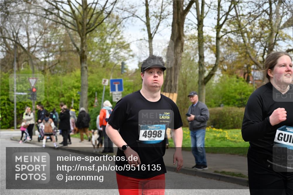12.04.2026 - 45. Internationalen Wilhelmsburger Insellauf J. Mangold http://msf.ph/oto/9516135 12.04.2026 13:17:31 Ziel 5001, 5532, 4392, 4642, 4957, 3900, 5759, 2030, 3199, 3453, 3455, 4194, 5717, 4804, 3604, 2125, 2520, 5204, 3272, 4690, 3252, 4697, 2903, 4104, 5465, 4998, 5332, 4203, 4202, 5836, 2759, 4487, 2833, 3879 meine-sportfotos.de