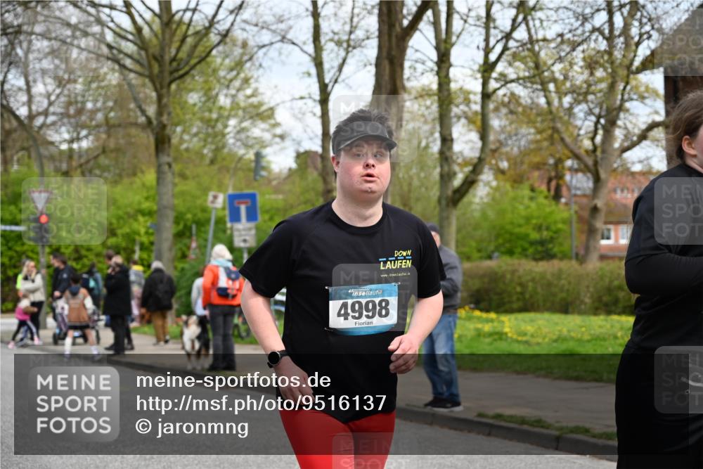 12.04.2026 - 45. Internationalen Wilhelmsburger Insellauf J. Mangold http://msf.ph/oto/9516137 12.04.2026 13:17:31 Ziel 5001, 5532, 4392, 4642, 4957, 3900, 5759, 2030, 3199, 3453, 3455, 4194, 5717, 4804, 3604, 2125, 2520, 5204, 3272, 4690, 3252, 4697, 2903, 4104, 5465, 4998, 5332, 4203, 4202, 5836, 2759, 4487, 2833, 3879 meine-sportfotos.de