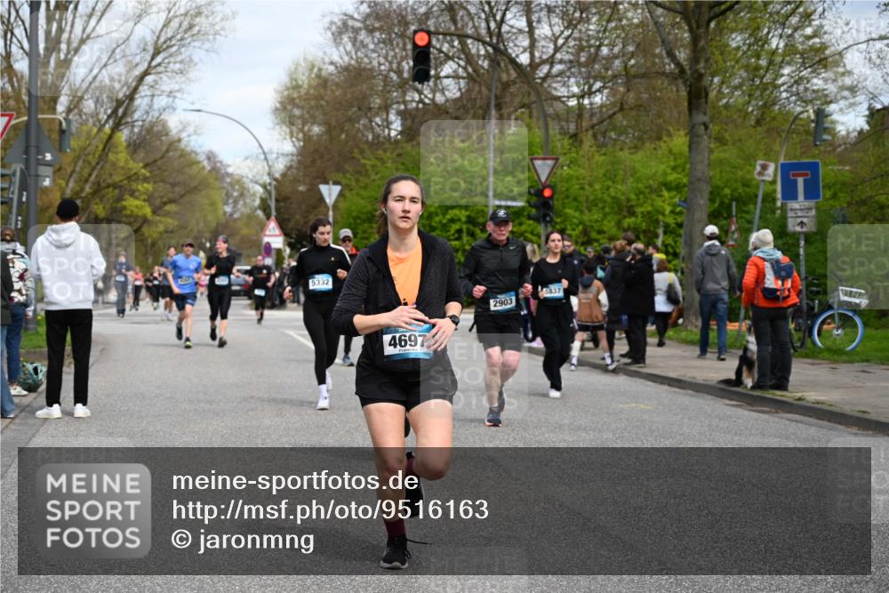 12.04.2026 - 45. Internationalen Wilhelmsburger Insellauf J. Mangold http://msf.ph/oto/9516163 12.04.2026 13:17:36 Ziel 4957, 3900, 5759, 2030, 3199, 3453, 3455, 4194, 5717, 4804, 3604, 2125, 2520, 5204, 3272, 4690, 3252, 4697, 2903, 4104, 5465, 4998, 5332, 4203, 4202, 5836, 2759, 4487, 2833, 3879, 3630, 5714, 4213 meine-sportfotos.de